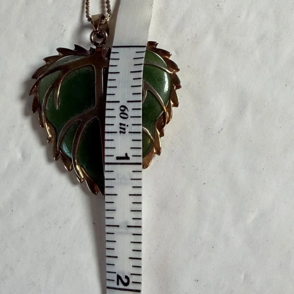 Vintage Sterling Silver Green Stone Leaf Heart Pendant Necklace 24